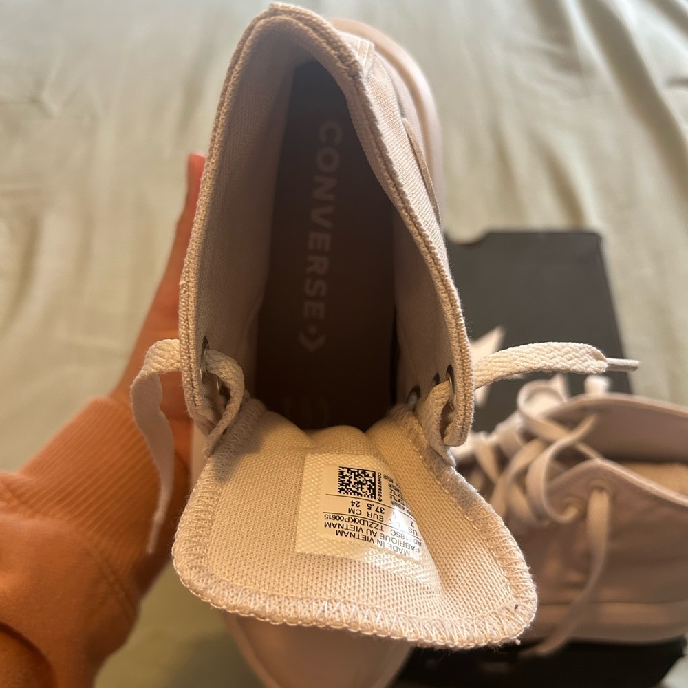 Converse platforms 💕 - Picture 3 of 5